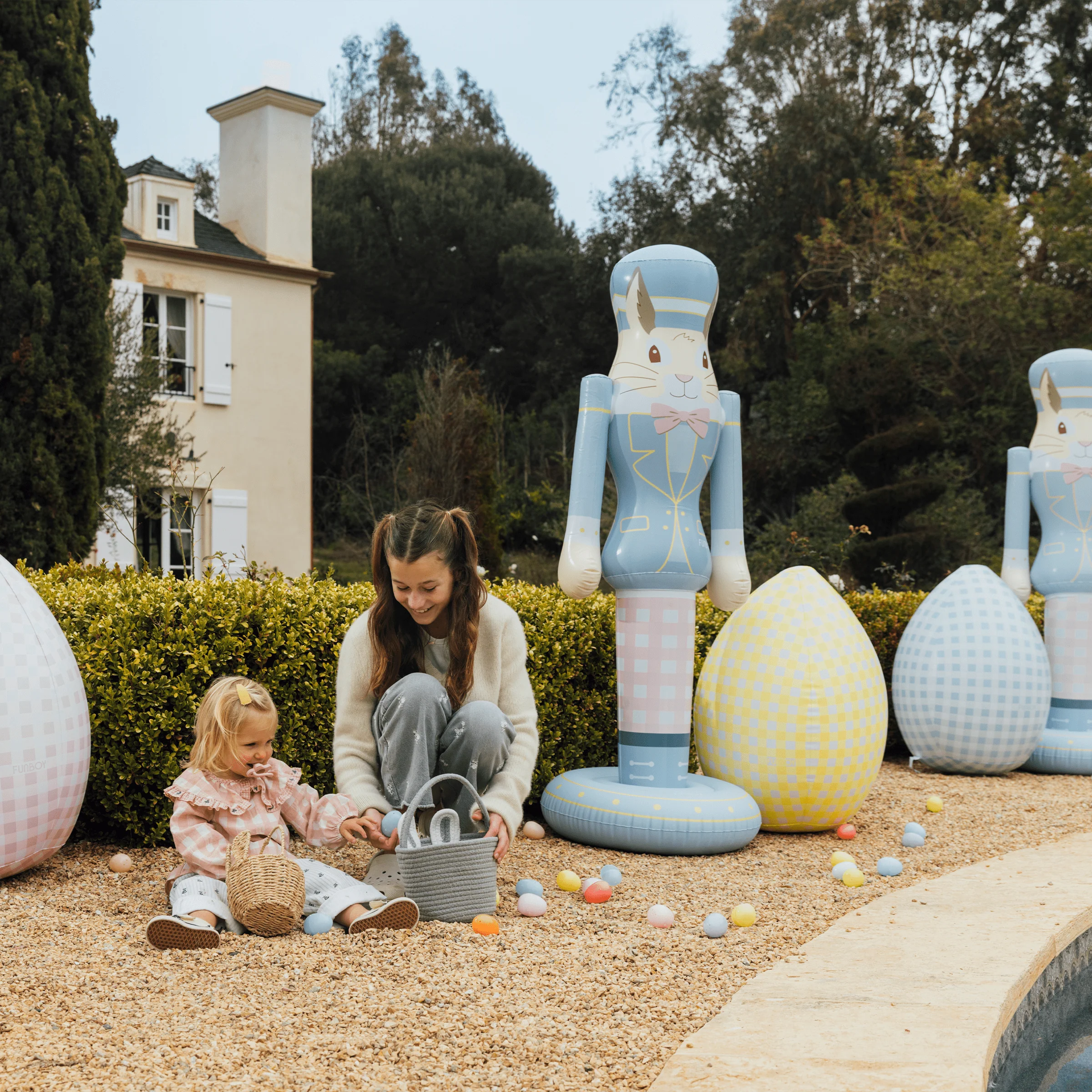 Inflatable Easter Bunny - Image 4
