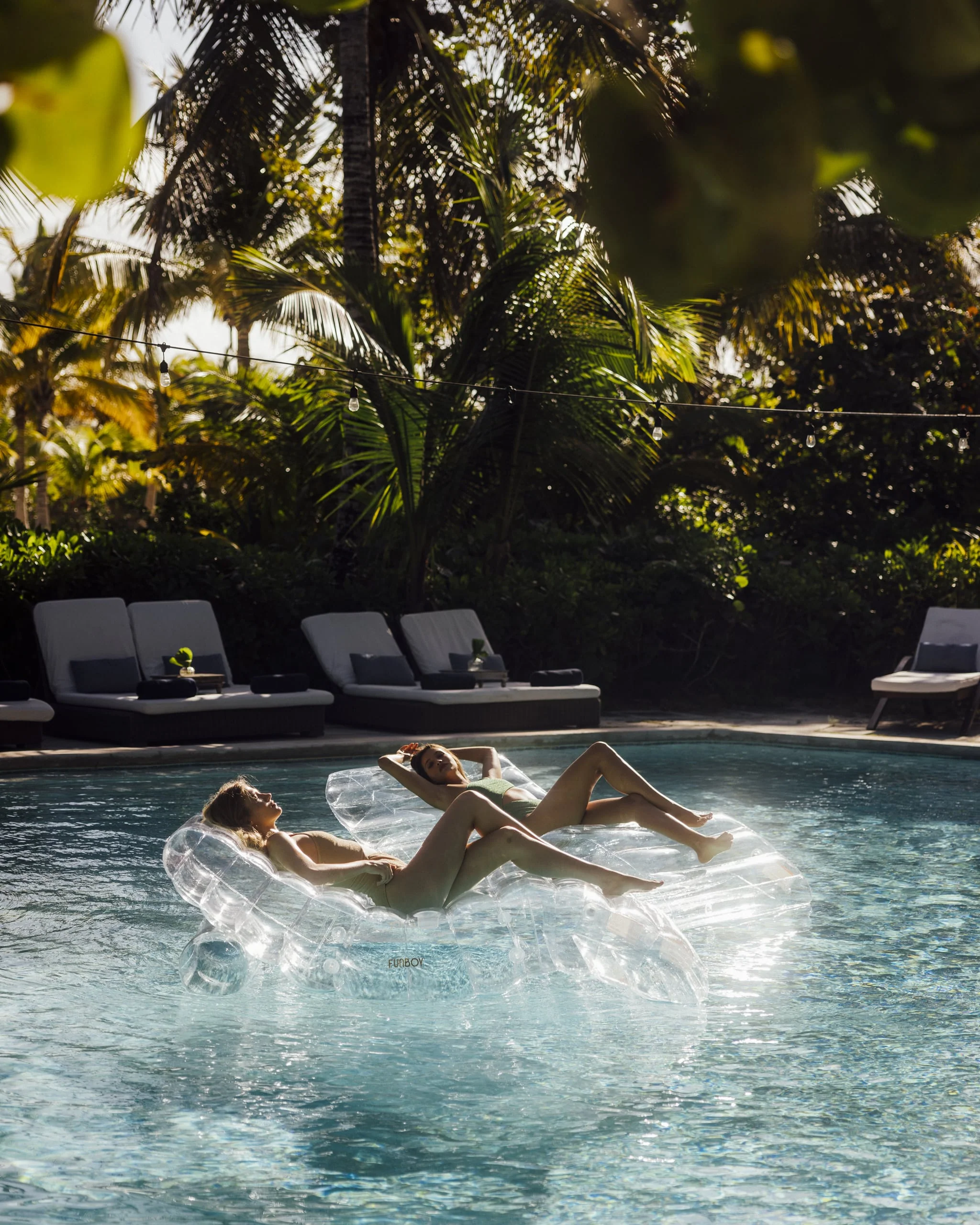 Chaise Lounger Float - Image 7