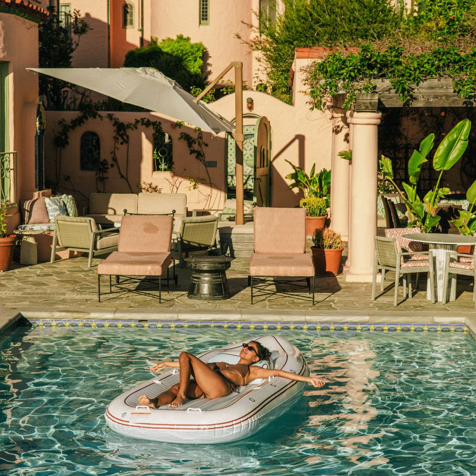 Yacht Pool Float - Image 3